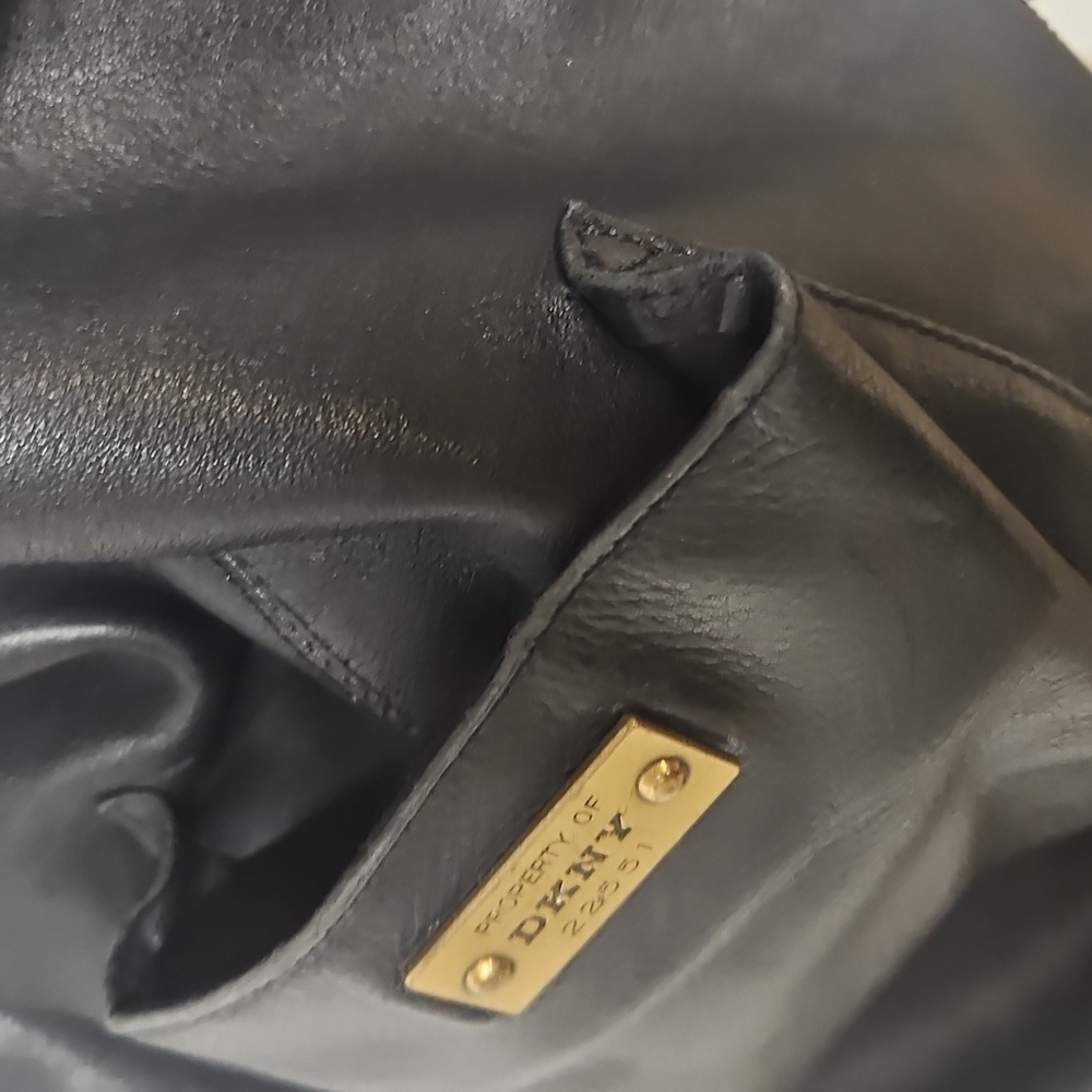 DKNY SLING BUCKET BAG VINTAGE Best Price Cool Bag Buy Me! - Picture 7 of 10
